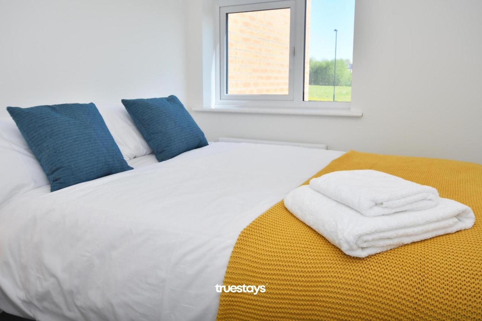 Regal House By True Stays - 3 Bedroom House In Stoke-On-Trent المظهر الخارجي الصورة