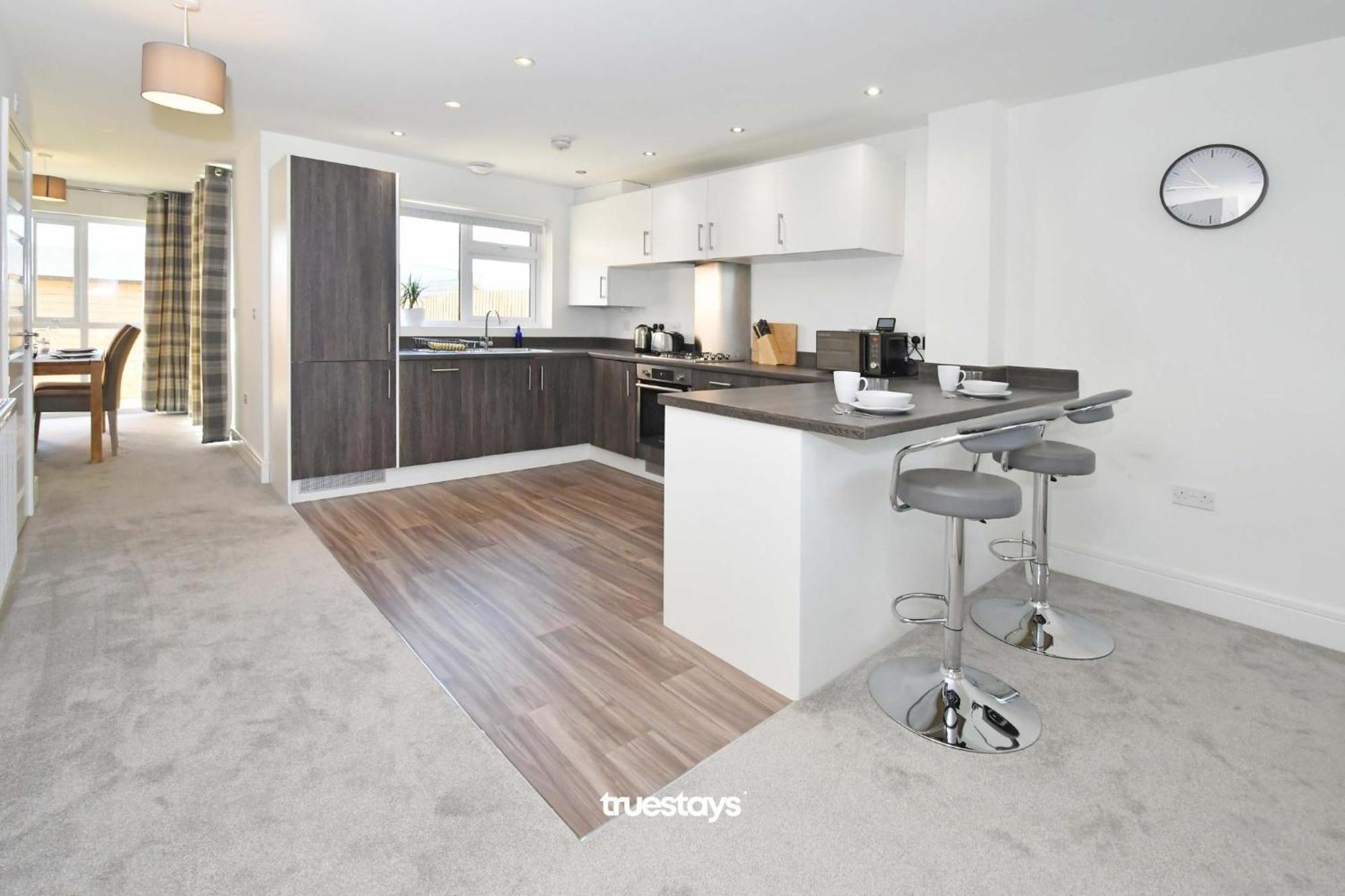 Regal House By True Stays - 3 Bedroom House In Stoke-On-Trent المظهر الخارجي الصورة