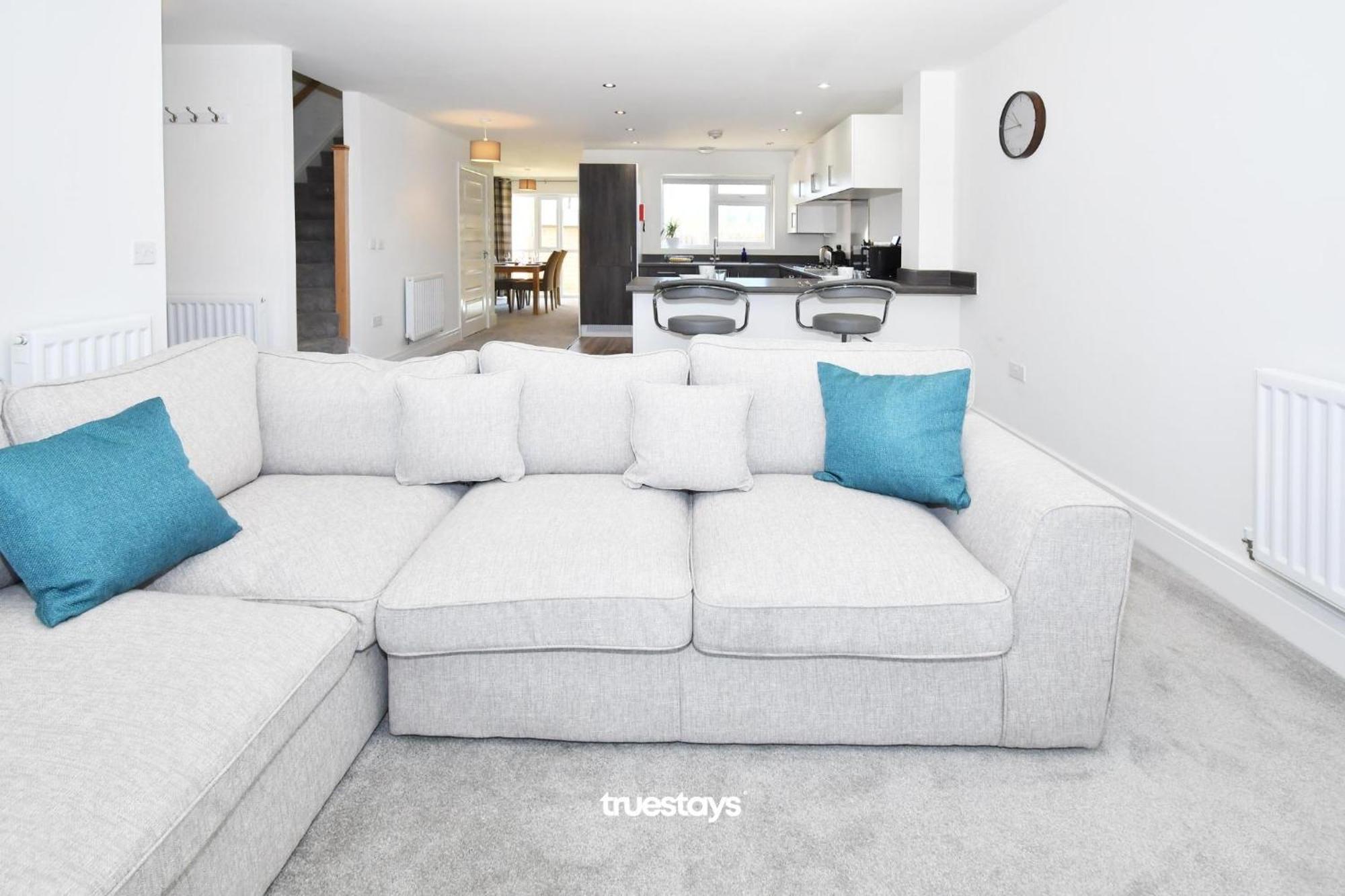 Regal House By True Stays - 3 Bedroom House In Stoke-On-Trent المظهر الخارجي الصورة