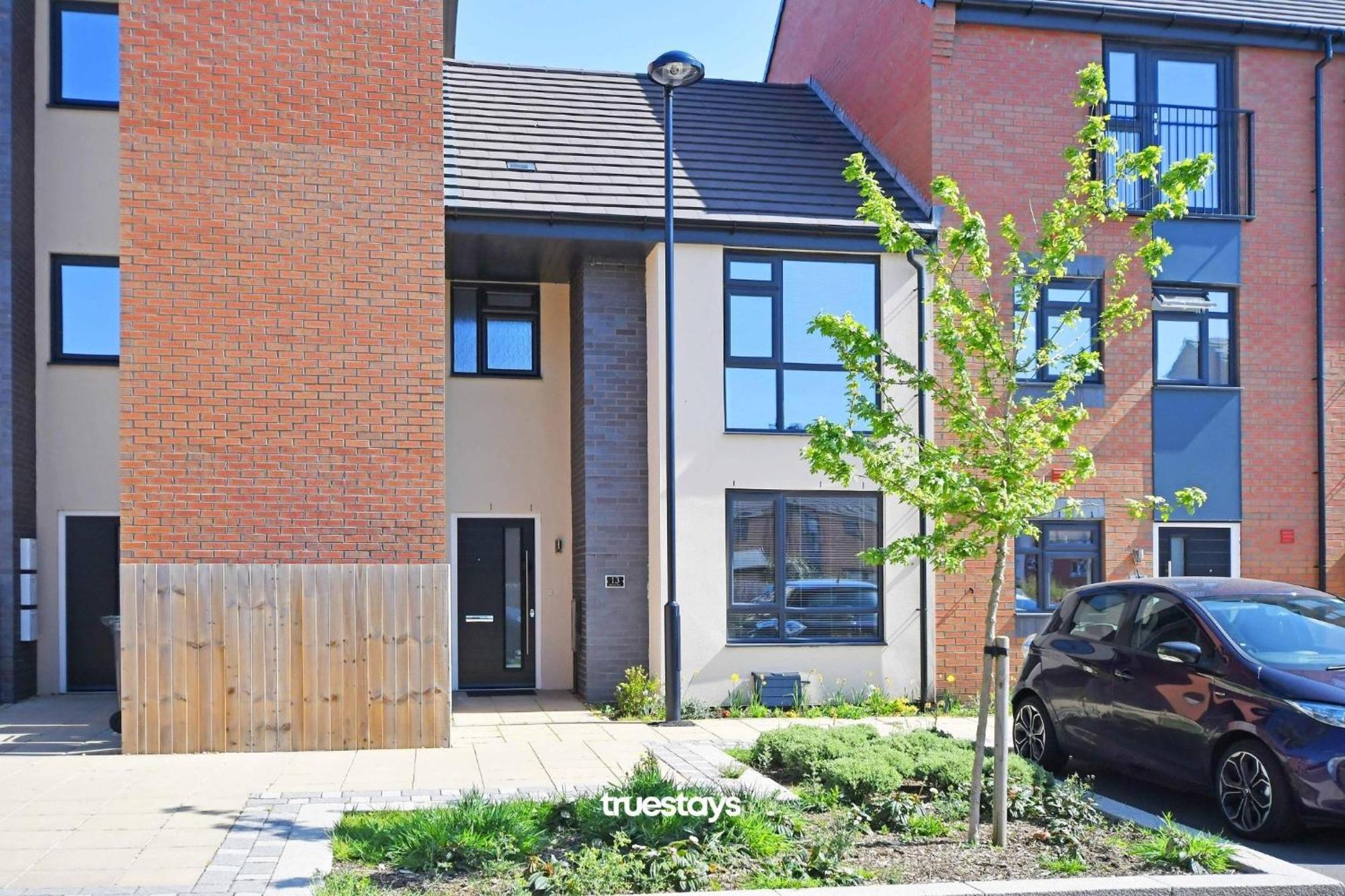 Regal House By True Stays - 3 Bedroom House In Stoke-On-Trent المظهر الخارجي الصورة