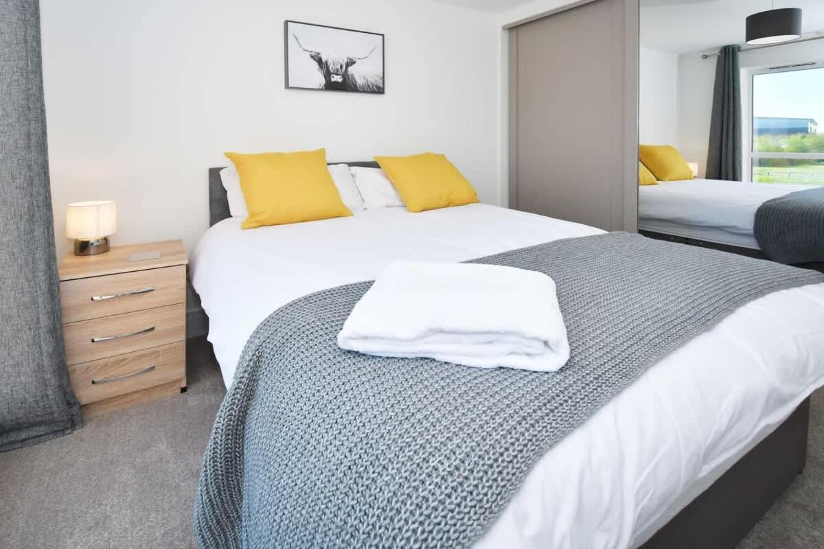 Regal House By True Stays - 3 Bedroom House In Stoke-On-Trent المظهر الخارجي الصورة